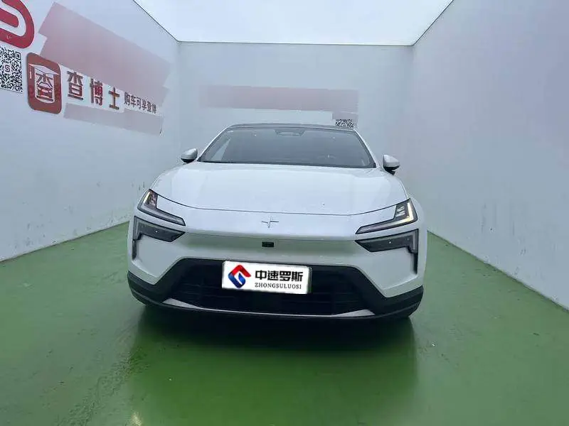 Polestar 4 2024 Single Motor Standard Range PLUS Double Star Interconnected Edition — 2