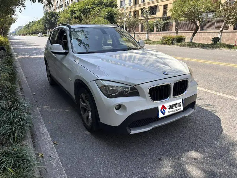 BMW X1 2012 sDrive18i Fashion — 2
