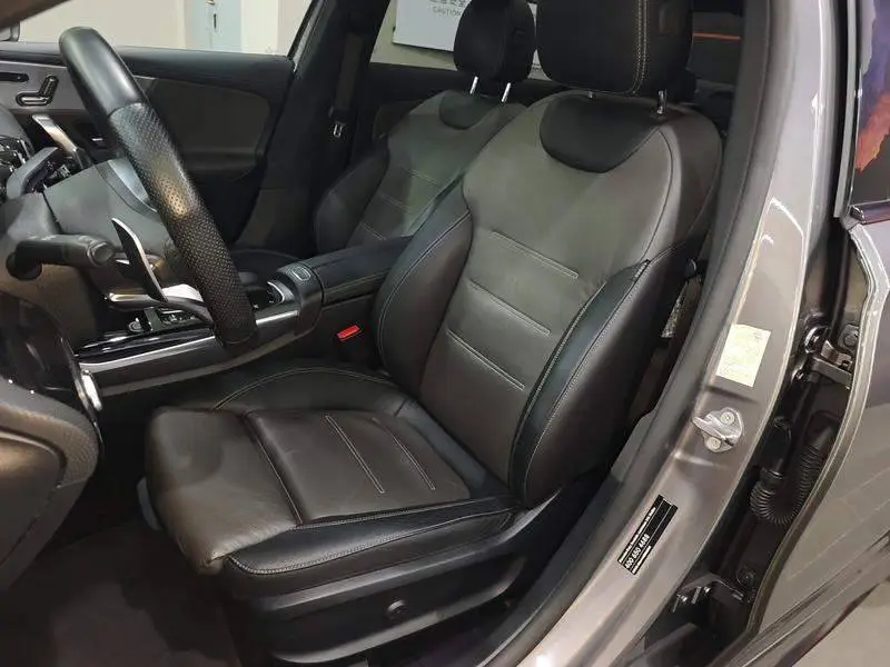 Mercedes-Benz A-Class AMG 2020 AMG A 35 L 4MATIC — 10
