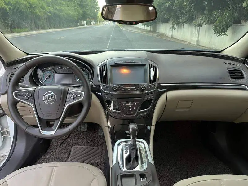 Regal 2014 2.0L Elite Fashion Edition — 11