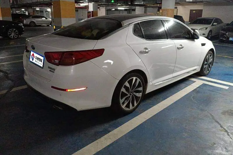 Kia K5 2014 2.0L Automatic LUXURY — 5