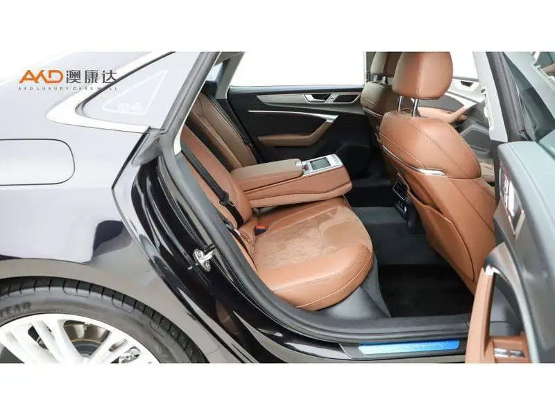 Audi A7L 2024 45 TFSI quattro Luxury Edition — 8