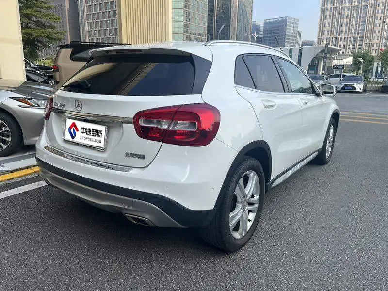 Mercedes-Benz GLA 2016 GLA 200 Dynamic — 6