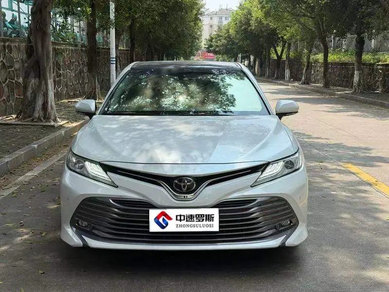 Camry 2019 2.5G Luxury Edition — 2