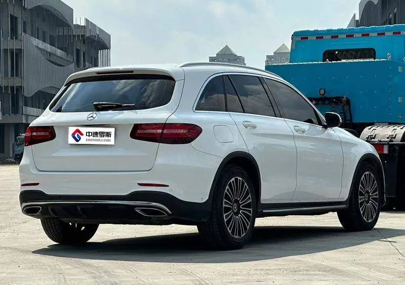 Mercedes-Benz GLC 2018 GLC 260 4MATIC Dynamic — 6