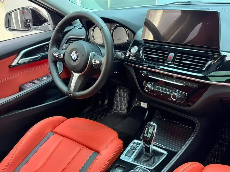 BMW 1 Series 2023 125i M Sport Night Edition — 12
