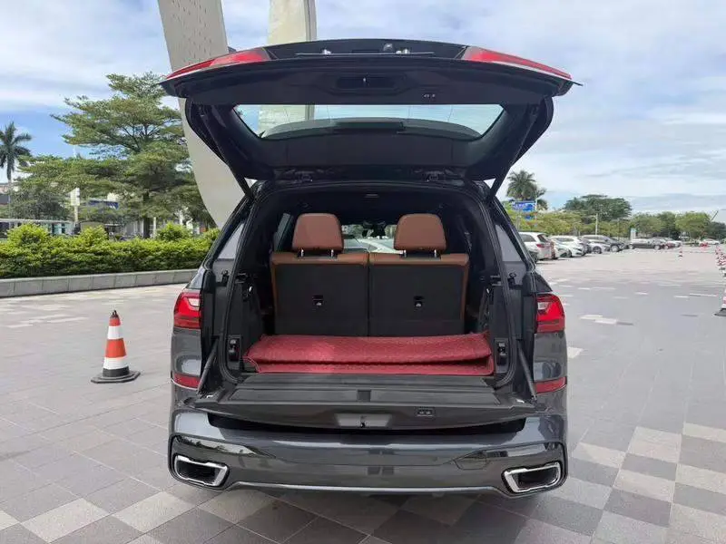 BMW X7 2019 xDrive40i Executive M Sport Package — 10