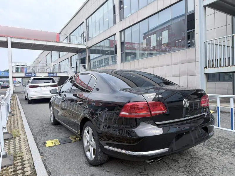 Magotan 2015 facelift 2.0TSI luxury model — 4