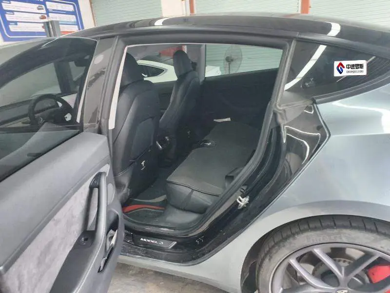 Model 3 2022 Performance All-Wheel Drive — 8