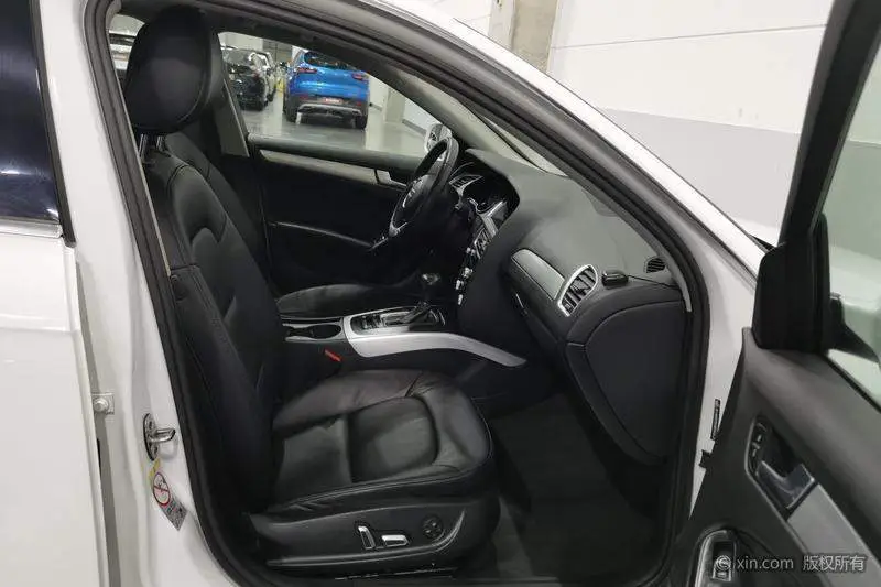 Audi A4L 2015 35 TFSI Automatic Standard Model — 11