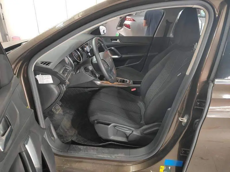 Peugeot 408 2016 1.6T Automatic Luxury Edition — 10