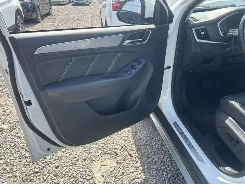 Roewe RX5 2020 20T Automatic 4G Connectivity Beyond Flagship Edition — 16