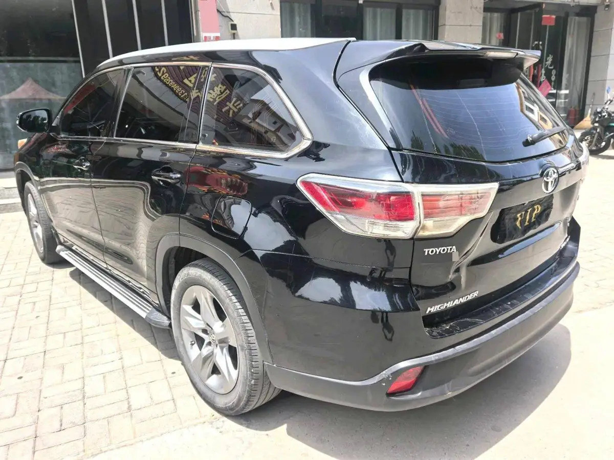 Highlander 2015 2.0T 4WD Luxury Edition 7 Seaters — 4