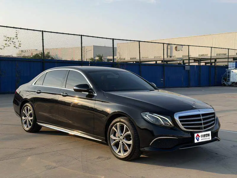 Mercedes-Benz E-Class 2020 E 300 L Fashion Edition — 3