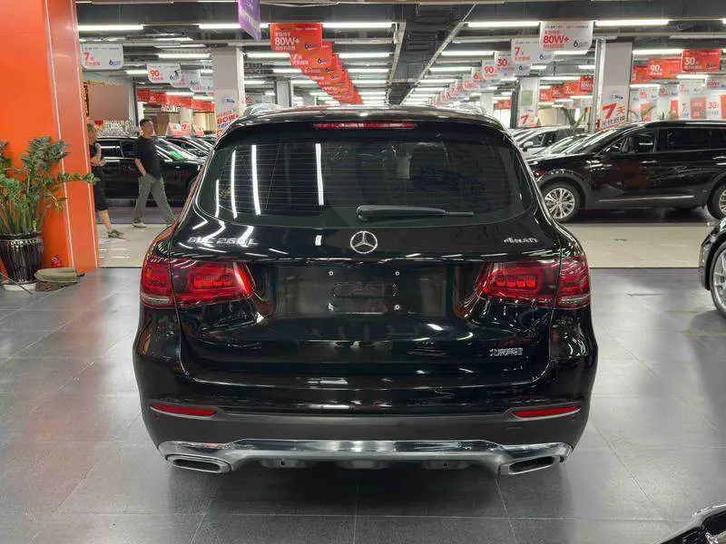 Mercedes-Benz GLC 2020 GLC 260 L 4MATIC Dynamic — 5
