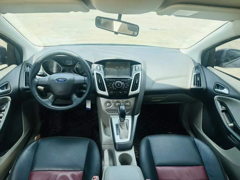 Fox 2012 Sedan 1.6L Automatic Comfort — 8