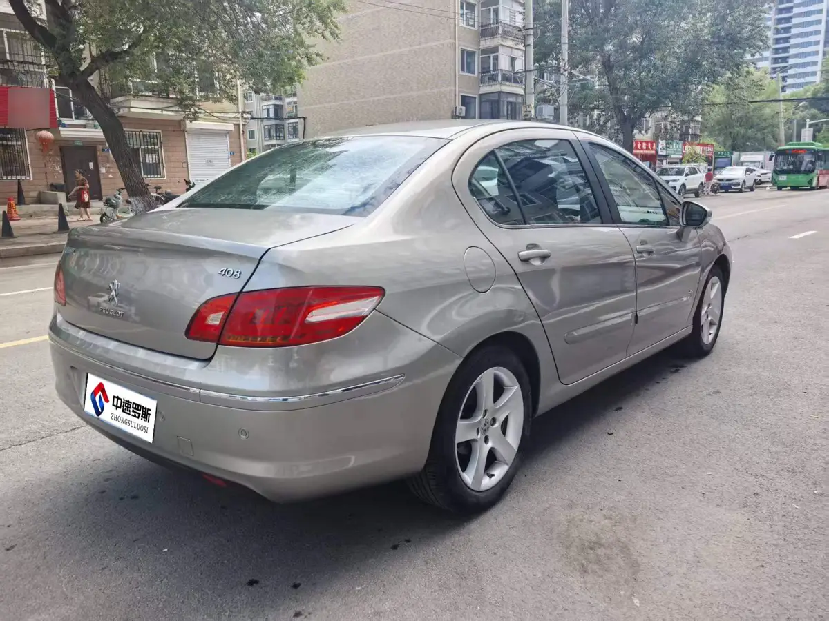 Peugeot 408 2013 2.0L Automatic Comfort Edition — 4