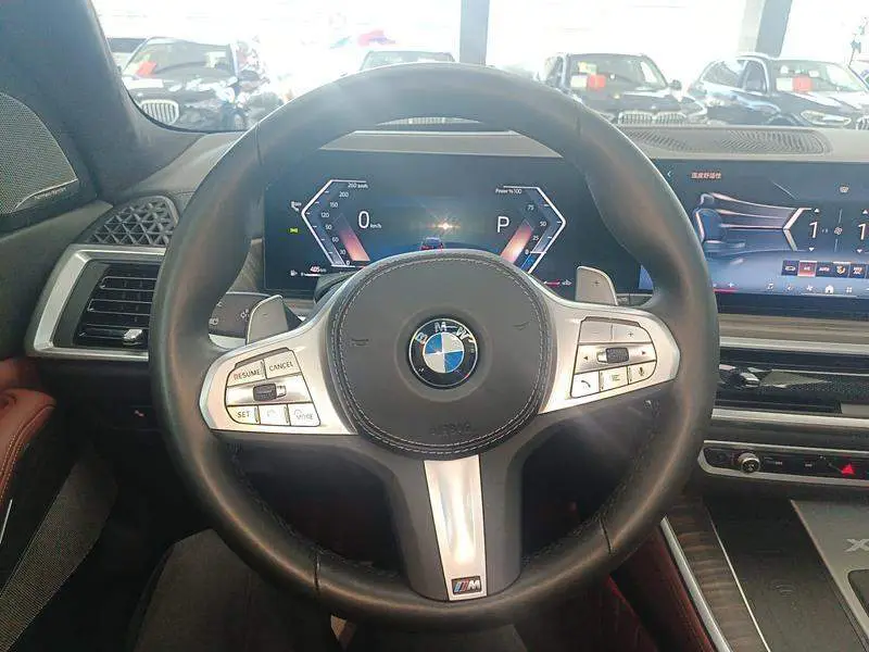 BMW X5 2023 xDrive 40Li M Sport Night Edition — 10