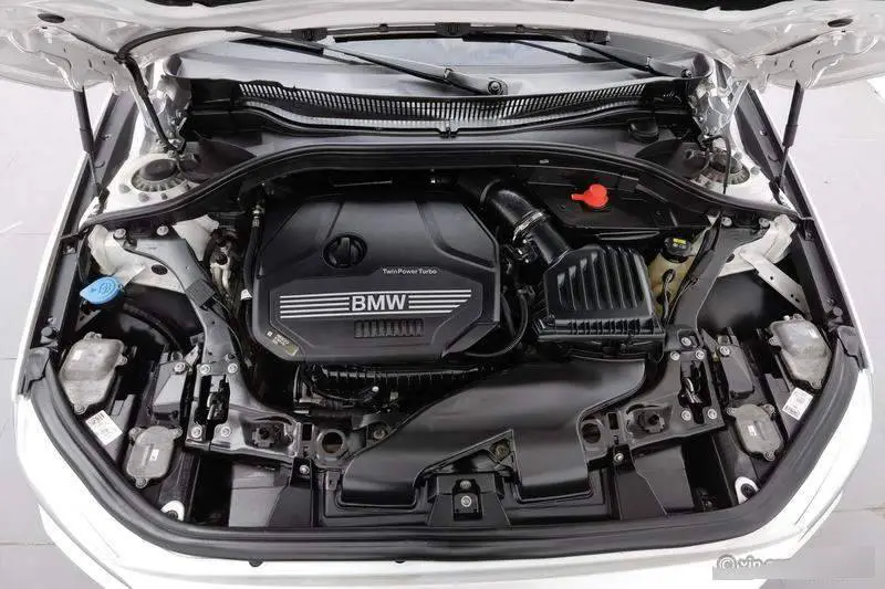 BMW 1 Series 2021 facelift 120i M Sport Night Edition — 5
