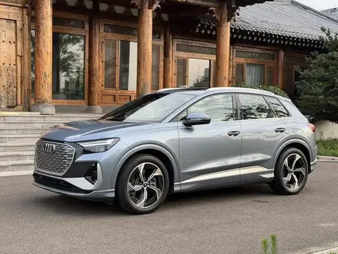 Audi Q4 e-tron 2024 40 e-tron Creative Edition