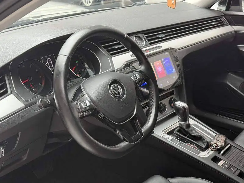 Magotan 2019 280TSI DSG Leading National V — 10