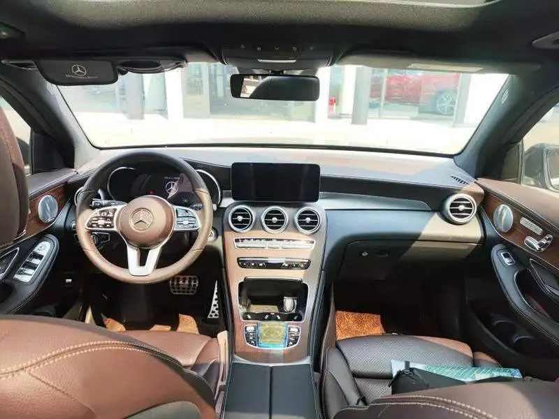 Mercedes-Benz GLC 2020 GLC 300 L 4MATIC Luxury — 6