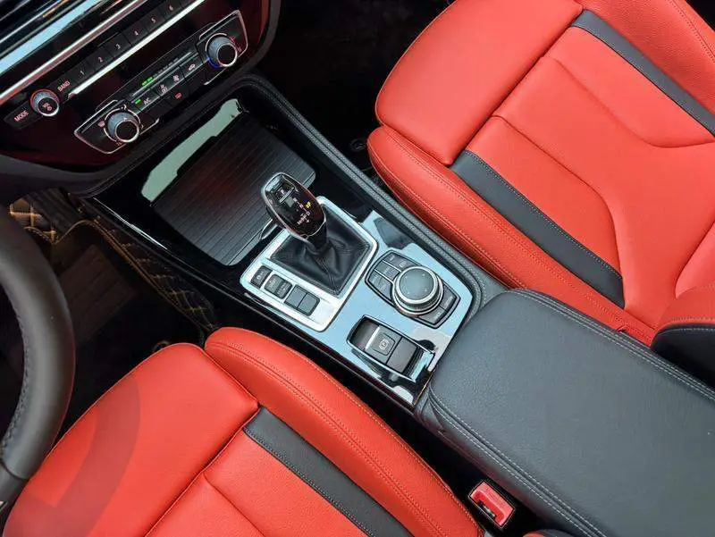 BMW 1 Series 2023 125i M Sport Night Edition — 14