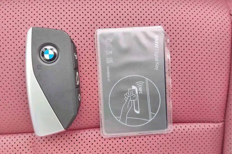 BMW i5 2025 eDrive 40L M Sport Package — 6