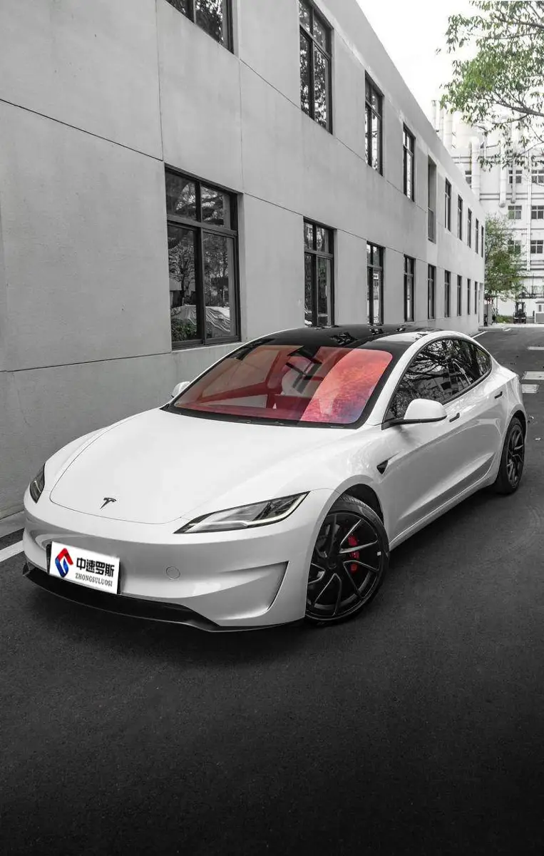 Model 3 2024 High-Performance All-Wheel Drive — 11