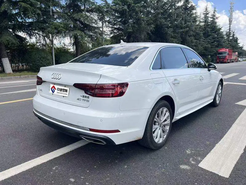 Audi A4L 2019 40 TFSI Progressive National VI — 6