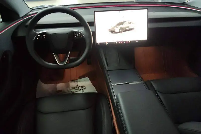 Model 3 2023 rear-wheel drive version — 15