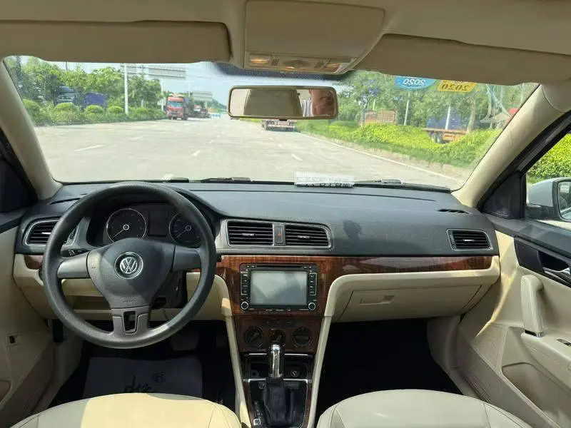 Lavida 2013 1.6L Automatic Comfort Edition — 7