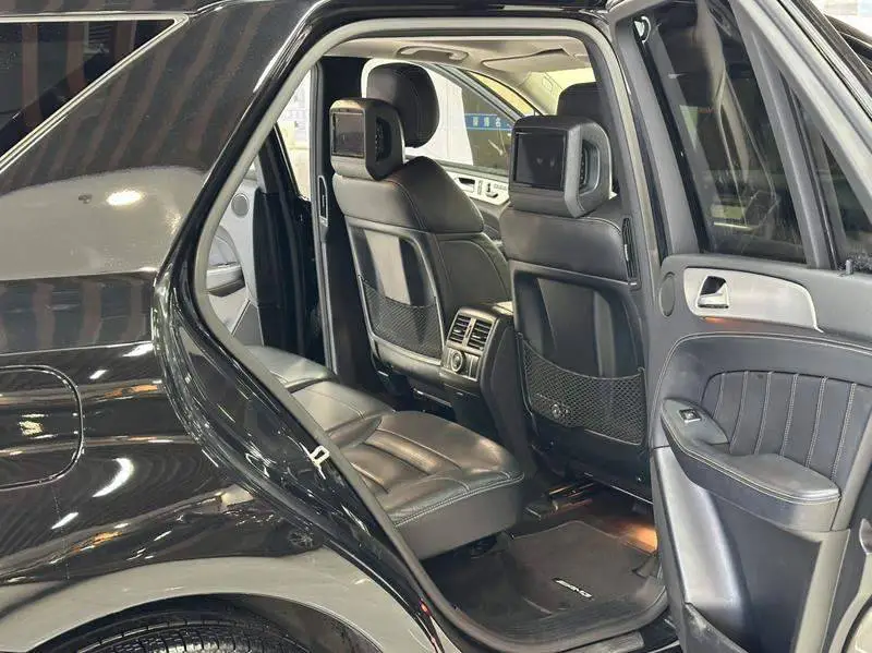 Mercedes-Benz M-Class AMG 2012 AMG ML 63 — 15