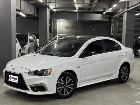 Wing God 2016 1.8L CVT Black and White Replica