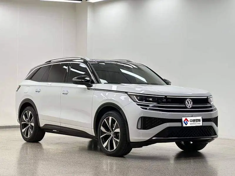 Tour 2023 380TSI 4WD R-Line Tour Edition — 3