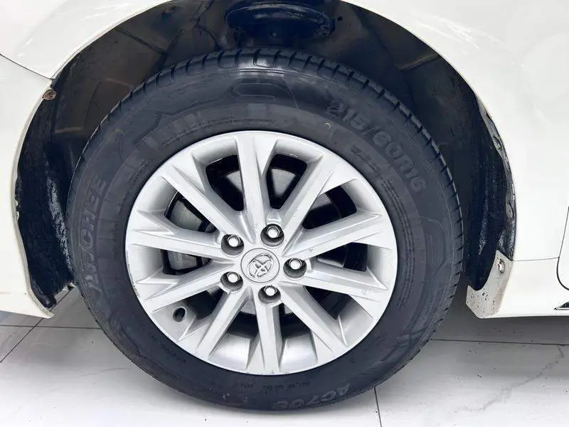 Camry 2012 2.0G Deluxe Edition — 9