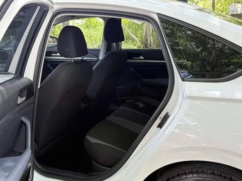 Lavida 2023 facelift 1.5L automatic Deyi version — 10
