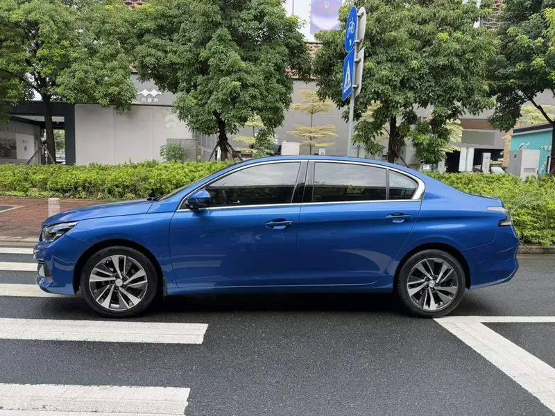 Peugeot 408 2019 230THP Automatic Luxury Edition National VI — 4
