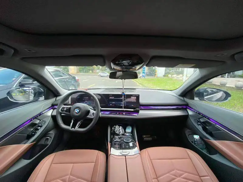 BMW 5 Series 2026 525Li M Sport Package — 7