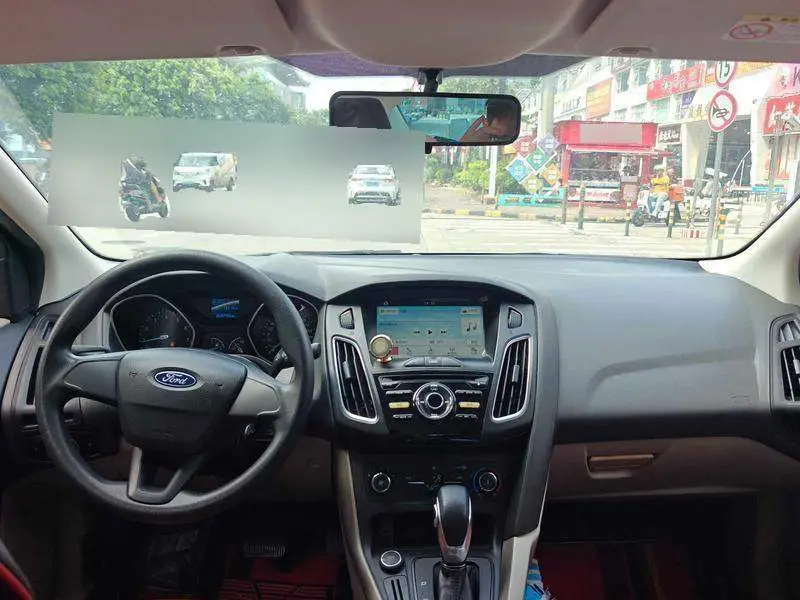 Fox 2017 Sedan 1.6L Automatic Comfort Smart Edition — 4
