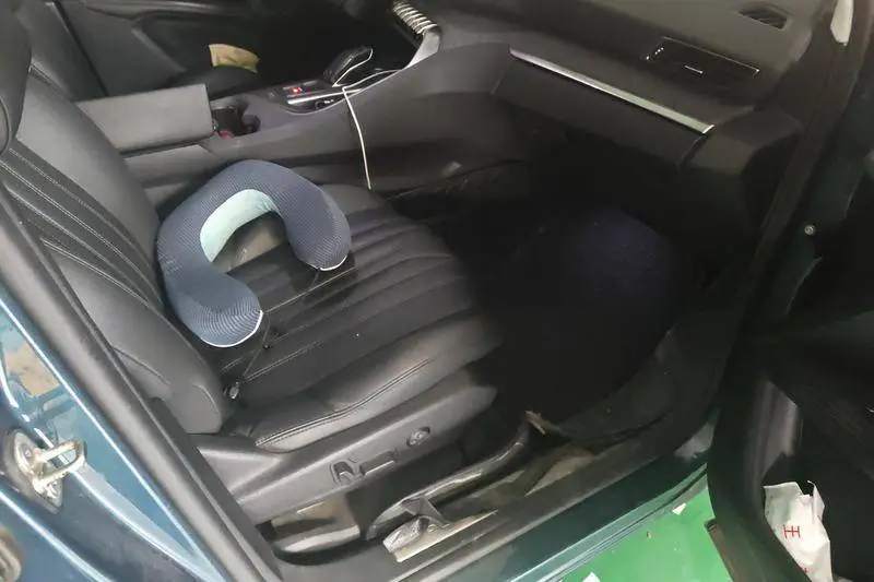 Peugeot 5008 2017 380THP 7-seat luxury version — 7