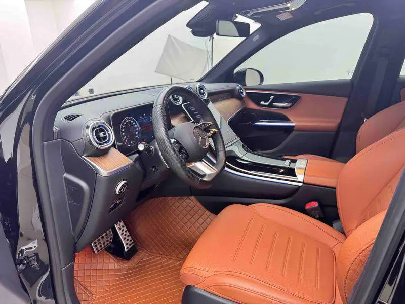 Mercedes-Benz GLC 2023 GLC 300 L 4MATIC Dynamic 5-seater — 17