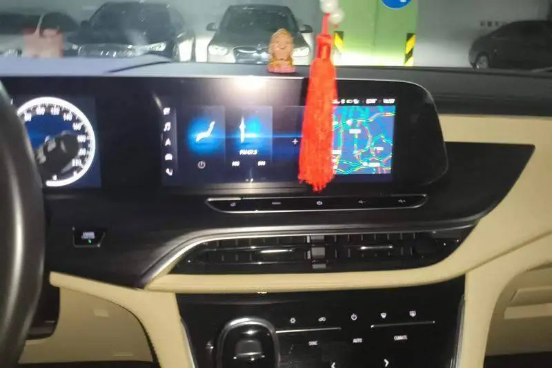 Buick GL8 2022 ES Lu Zun 653T Flagship Model — 14