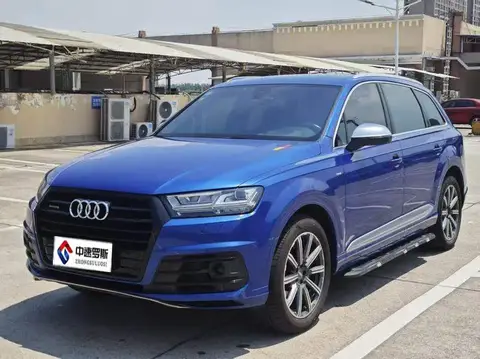 Audi Q7 2016 45 TFSI S line sports model