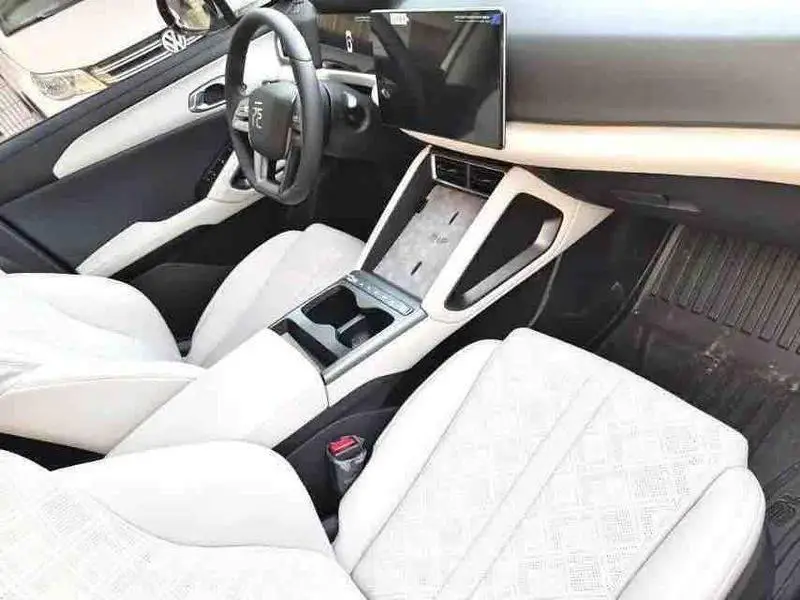 YuanUP 2025 Smart Driving Edition 401KM Vitality Edition — 10