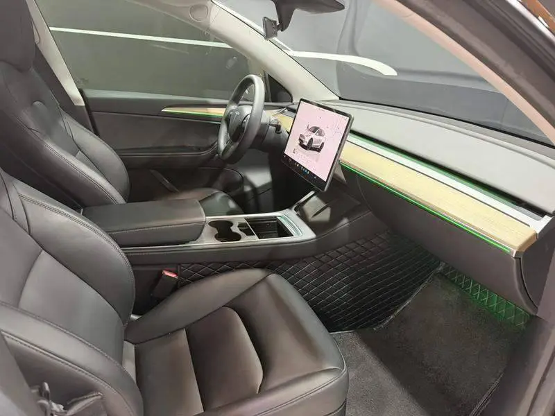 Model Y 2022 facelifted rear-wheel drive version — 8