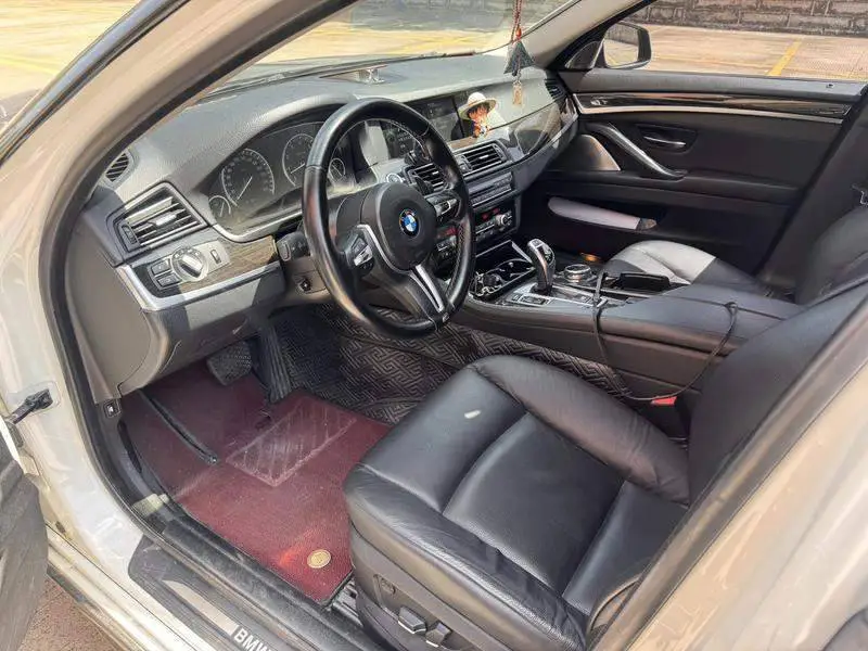 BMW 5 Series 2013 535Li Leading Edition — 11