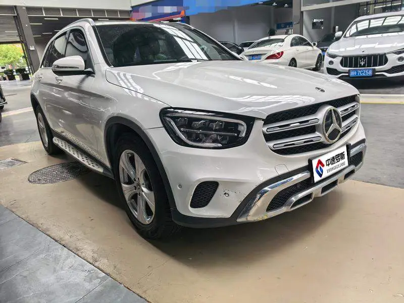 Mercedes-Benz GLC 2020 GLC 260 L 4MATIC Dynamic — 3