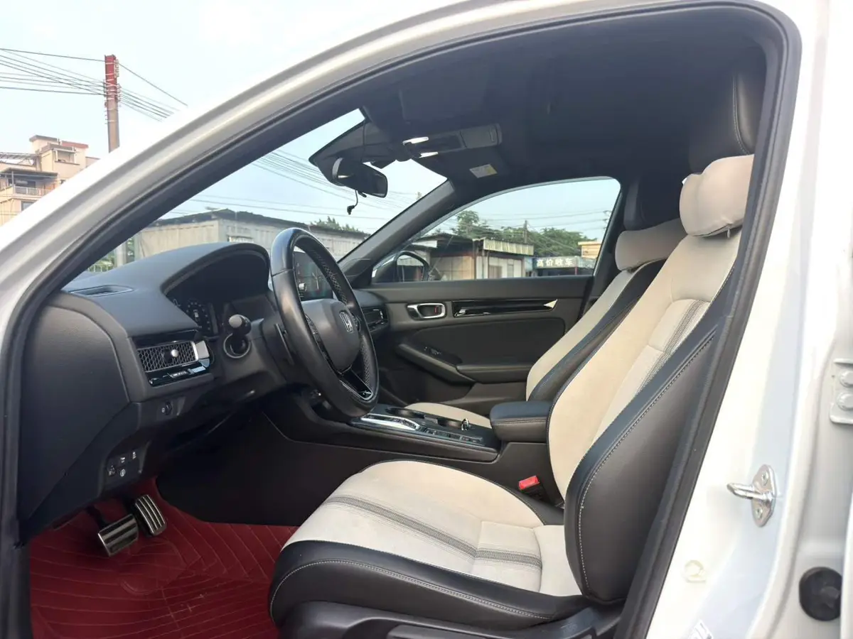 Civic 2023 HATCHBACK 2.0L e:HEV Extreme Control Edition — 16