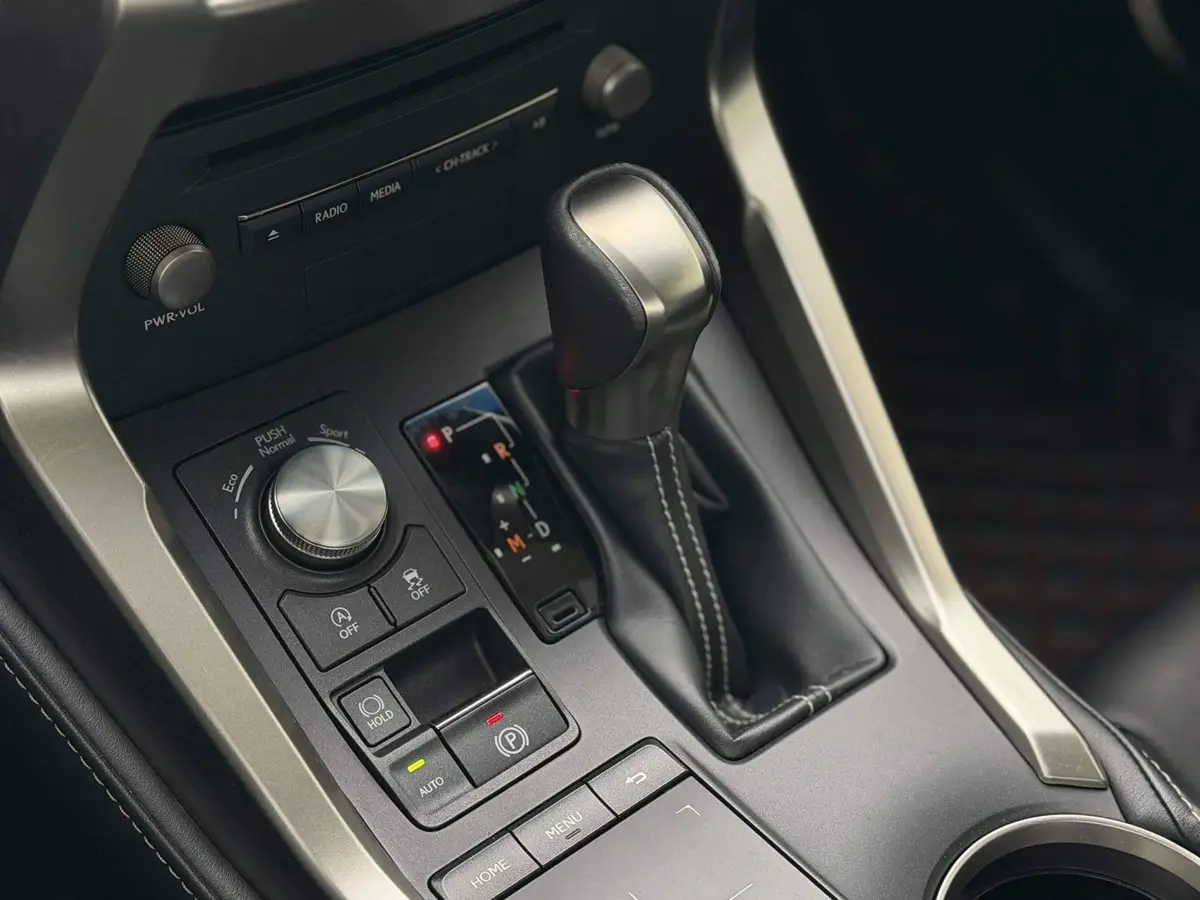 Lexus NX 2018 200 Front-Drive Vanguard Edition National VI — 16